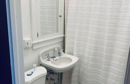 Downtown Toledo Apartment | Perfect downtown apartment for short and long-term stays!