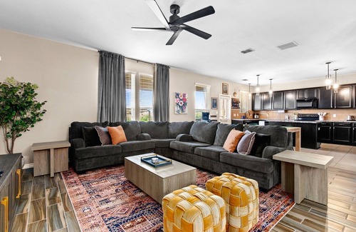 Helotes House | Perfect Family Escape! Hot Tub + Game Room Near 6 Flags, SeaWorld and Lackland