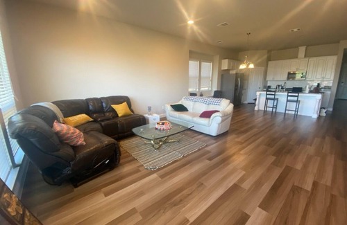 Leander House | Perfect Family Getaway/Close to Several Attractions!