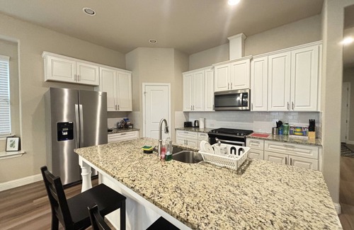 Leander House | Perfect Family Getaway/Close to Several Attractions!