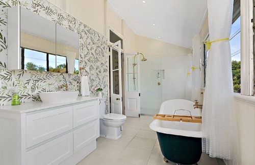 White Patch House | PERFECT FOR ALL THE FAMILY