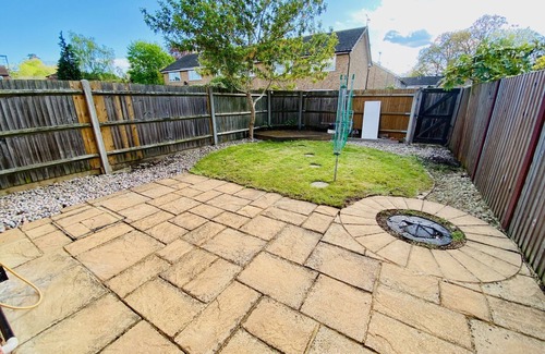 Woking House | Perfect For Contractors & Home From Home Inbetween