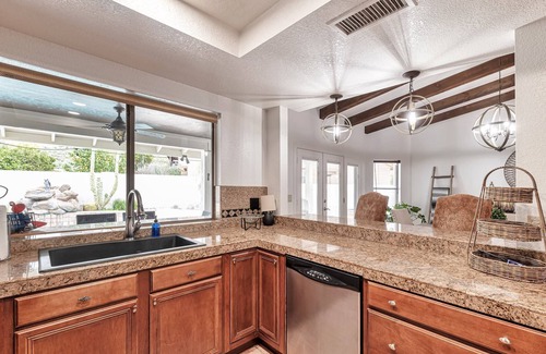 Fountain Hills House | Perfect for Entertaining! Near Mayo Clinic, Heated Pool, Outdoor Firepit, Mountain Views + FREE Golf