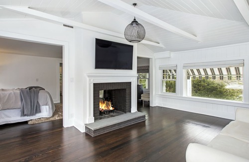 Bellport House | Perfect for large family gatherings. Wonderful beach house with pool - sleeps 12