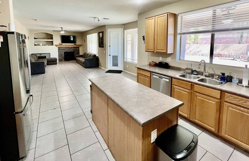 Coldwater Ridge House | Perfect for longer stays. Huge backyard! 2700 Sq Ft home