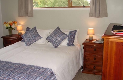 Lynmore House | Perfect for MTB - top access to Redwoods and Town