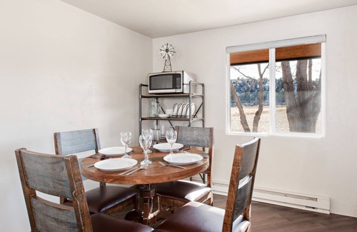 New Castle Apartment | Perfect for outdoor adventurers & couples; near Glenwood, hot springs & skiing