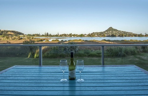 Tairua House | Perfect for the golfer or the family beach holiday