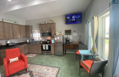 Kingsland House | PERFECT FOR THE TOTAL SOLAR ECLIPSE: Cozy 1-bedroom house in fantastic Kingsland