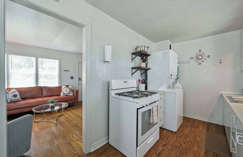 Asian District Apartment | Perfect for travel workers ✈️, budget-friendly for long stays🏠!