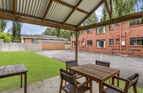 Port Fairy House | Perfect for your beach holiday, you are only a stone's throw to the Port Fairy East Beach