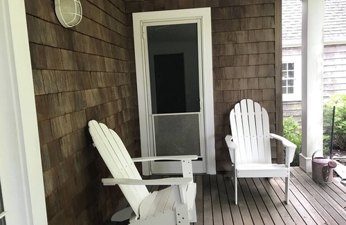 East Marion Apartment | Perfect Getaway Apartment For Couples or Single Travelers
