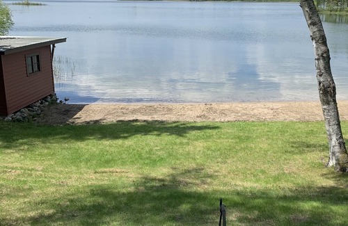 Nevis House | Perfect getaway for sun and lake fun.