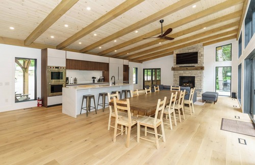 Dysart et al Cottage | Perfect Haliburton Cottage ~ 5BR ~ Starlink WiFi