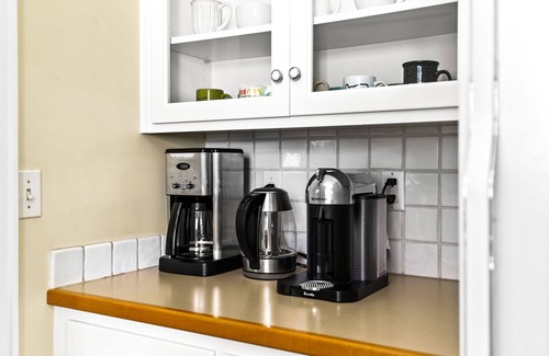 Amazon House | Perfect Home Base for University of Oregon Events or Visits!