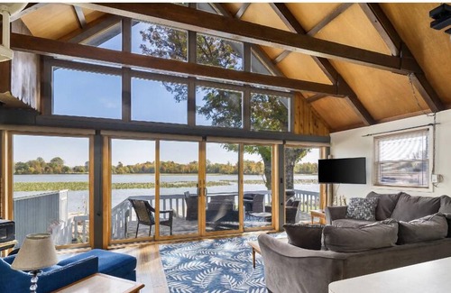 Lakeview House | Perfect Lake get-a way. Beautiful views!