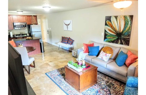 Mid America Condo | Perfect Lake Retreat