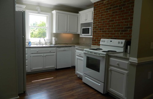 Chickamauga House | PERFECT LISTING ! House in Historic Chickamauga