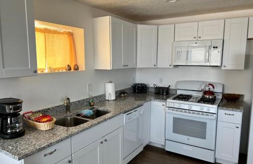 Tooele Apartment | Perfect Little Place