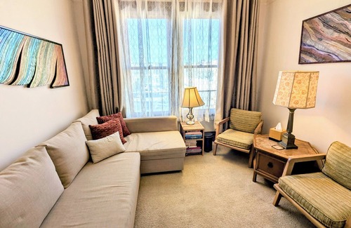 Russian Hill Apartment | Perfect Location - 4BD,1BA - Restored Redwood Home of SF Artists