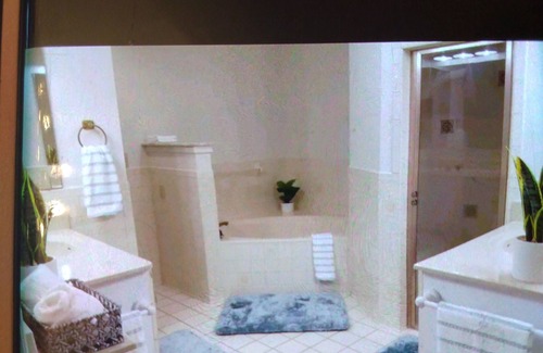 Rocky Point Villa | Perfect Location by the Intracoastal!- Rocky Point, Manatee Pocket, Port Salerno