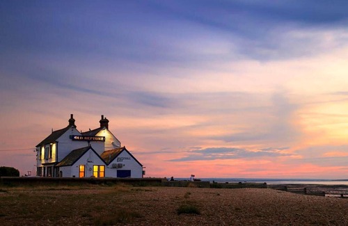 Whitstable House | Perfect Location, dog Friendly Beautiful Home