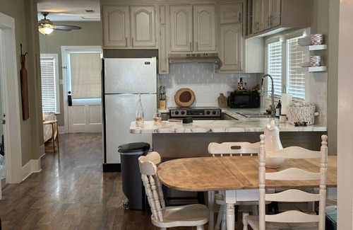 Belton House | Perfect location in Downtown Belton!