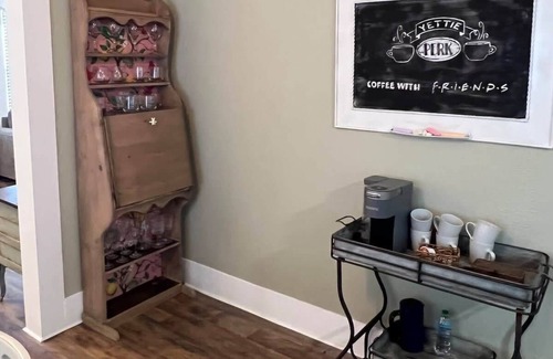 Belton House | Perfect location in Downtown Belton!
