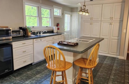 Princeton House | Perfect Location in Princeton w/Peaceful Serenity