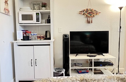 Florida Central Atlantic Coast Apartment | Perfect Location Trendy Studio - Minutes to Disney,Universal and Convention!