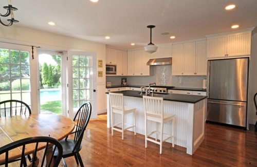 Wainscott House | Perfect Location - Walk or Bike to Beach Lane Beach to the Wainscott Beach