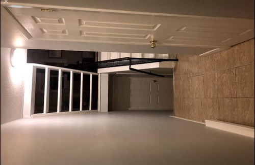 London House | Perfect location walking distance to everywhere