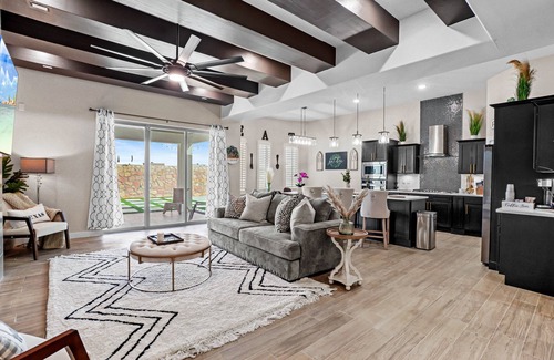 Biggs Field House | !PERFECT! New Luxurious Modern Home w/Private outdoor Pool !