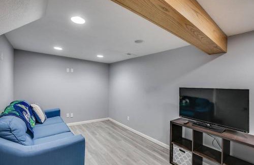 Wooded Estates House | Perfect Notre Dame Weekend Space Walk to Campus