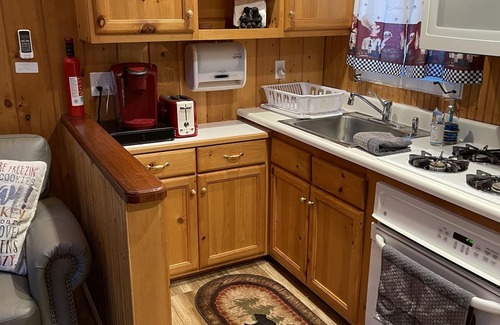 Pauma Valley Cabin | Perfect Palomar Mountain Getaway - Little Red