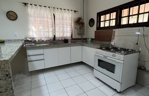 Parque Santa Tereza House | Perfect place to be with family and friends! Wi-Fi ✅ accommodates 20 people