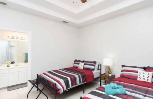 Edinburg Apartment | Perfect place to stay!