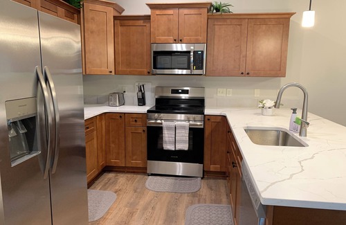Lincoln House | Perfect Retreat for Comfort and Convenience