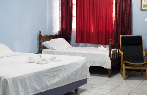 Managua Bed & Breakfast | Perfect room for you and your partner!