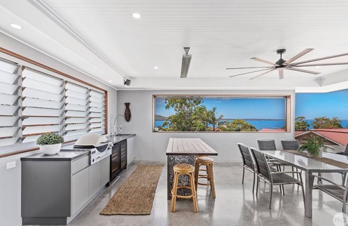 Soldiers Point House | Perfect Sea Side Family Home