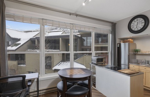 Telluride Condo | Perfect ski-in/ski-out condo at Telluride Lift 7!