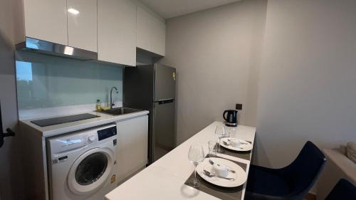 Don Kaeo Apartment | Perfect top pool view condo Astra sky river