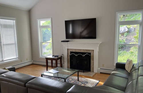 New Fairfield House | Perfect vacation house! Just 90 minutes from Manhattan.