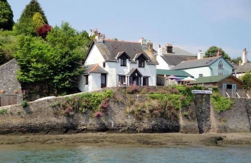 Dittisham Cottage | Perfect views over the river dart