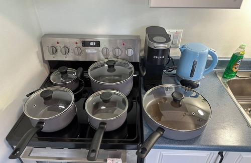 Pasadena Apartment | Perfectly Centered, Close to everything the West Coast has to offer!