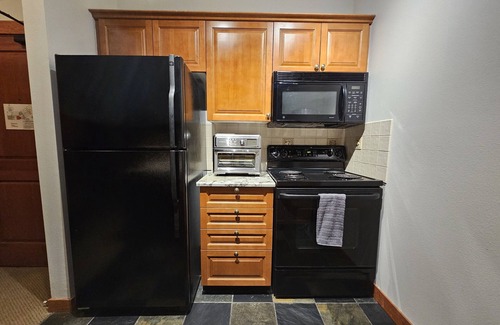 Salt Lake Mountain Resorts Condo | Perfectly Located Powder Haus at Solitude Village. Mt bike, hike, frisbee golf+