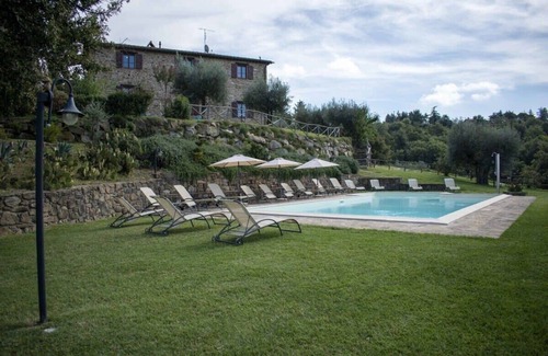 Guzman Villa | Perfectly Restored Apartment Equipped With Modern Amenities