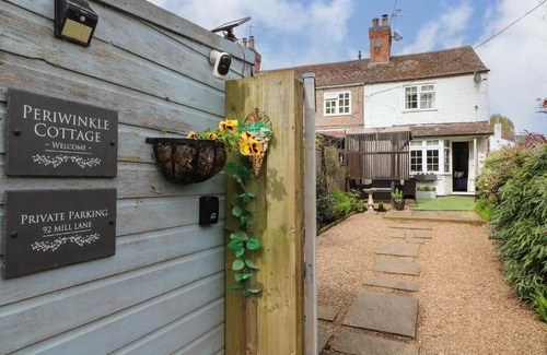 Barrow Upon Soar House | Periwinkle Cottage