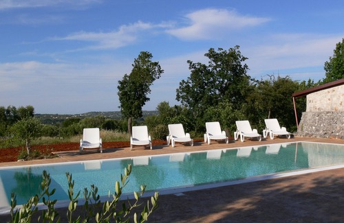 Pascarosa House | Periwinkle EUTOPIA in the middle of Valle d'Itria