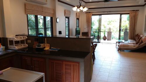 Ko Chang Villa | Periwinkle Villa